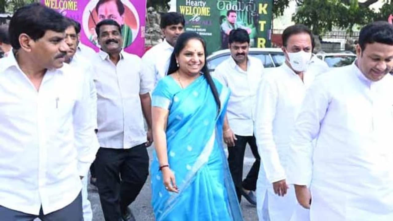 టీఆర్ఎస్లో జాతీయ రాజకీయ వ్యవహారాల కమిటీ.. అధ్యక్షురాలిగా కల్వకుంట్ల కవిత.. టీఆర్ఎస్లో జాతీయ రాజకీయ వ్యవహారాల కమిటీ.. అధ్యక్షురాలిగా కల్వకుంట్ల కవిత..