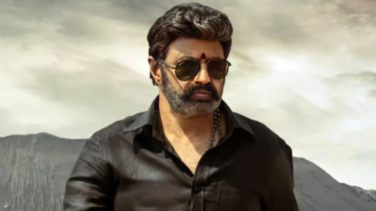 Balakrishna: బాలకృష్ణ కు సర్జరీ, వార్త నిజం కాదా..ఆ ఫొటో ఏంటి? Balakrishna: బాలకృష్ణ కు సర్జరీ, వార్త నిజం కాదా..ఆ ఫొటో ఏంటి?