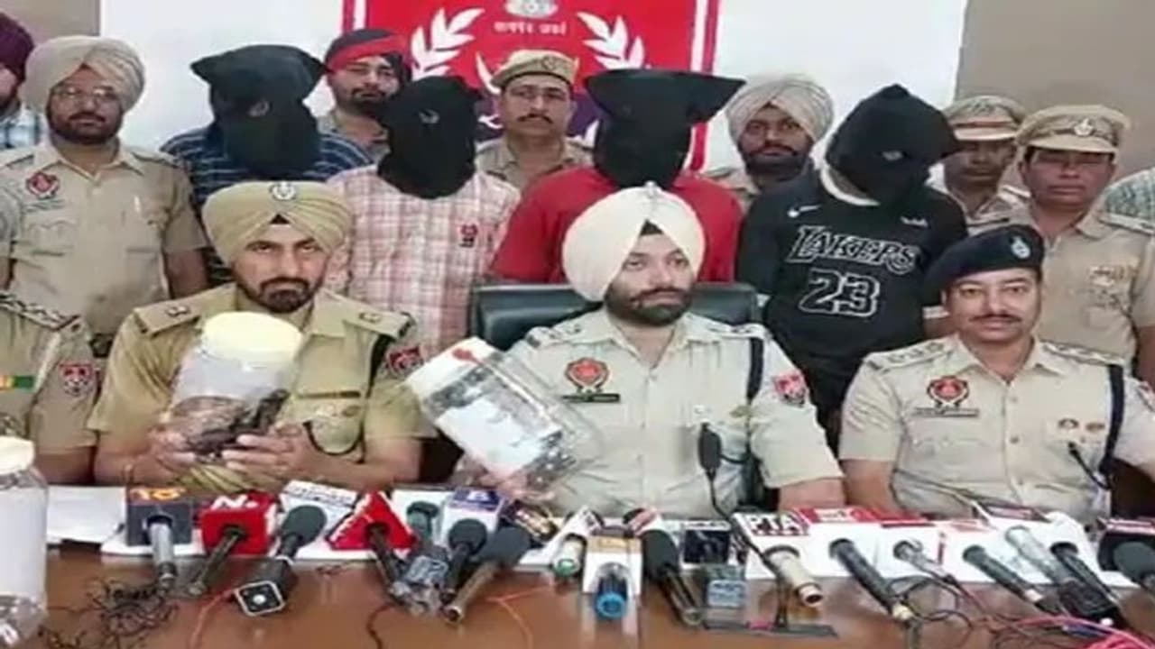 कबड्डी खिलाड़ी धर्मेंद्र की हत्या का खुलासा : पटियाला पुलिस ने चार हत्यारों को पकड़ा, साजिश का पर्दाफाश कबड्डी खिलाड़ी धर्मेंद्र की हत्या का खुलासा : पटियाला पुलिस ने चार हत्यारों को पकड़ा, साजिश का पर्दाफाश