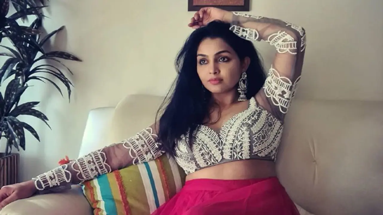 जानिए कैसे ऑनलाइन ठगों ने 'अंगूरी भाभी' को बनाया निशाना, एक्ट्रेस बोलीं वो मेरी मेहनत की कमाई थी जानिए कैसे ऑनलाइन ठगों ने 'अंगूरी भाभी' को बनाया निशाना, एक्ट्रेस बोलीं वो मेरी मेहनत की कमाई थी