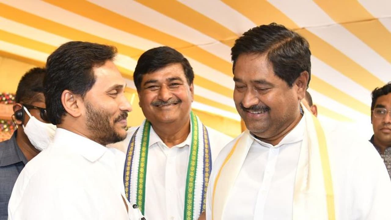 నాడు తండ్రి వద్ద, నేడు కుమారుడి కేబినెట్ లో.. ఇదీ మంత్రి ధర్మాన ప్రస్థానం 