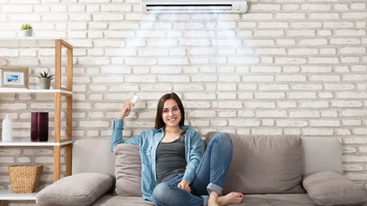 AC चला रहे हैं तो टाइमर का यूज करना ना भूलें, जानें ऐसे ही 5 टिप्स जो बिजली के बिल को करेंगे आधा! AC चला रहे हैं तो टाइमर का यूज करना ना भूलें, जानें ऐसे ही 5 टिप्स जो बिजली के बिल को करेंगे आधा!