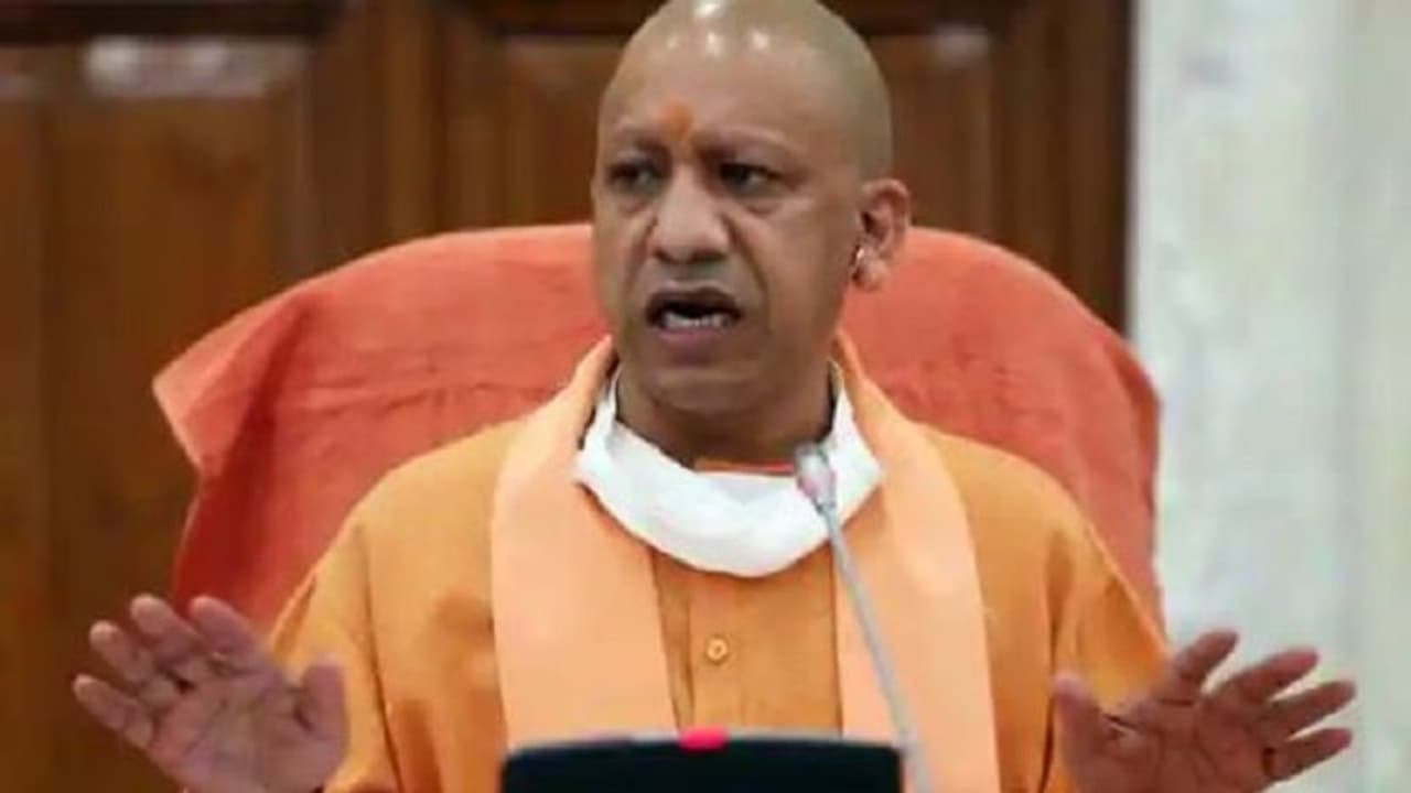 सीएम योगी ने संचारी व दस्तक अभियान को तेज करने के दिए निर्देश, कहा जन आरोग्य मेलों से जोड़े जाएं दोनों अभियान