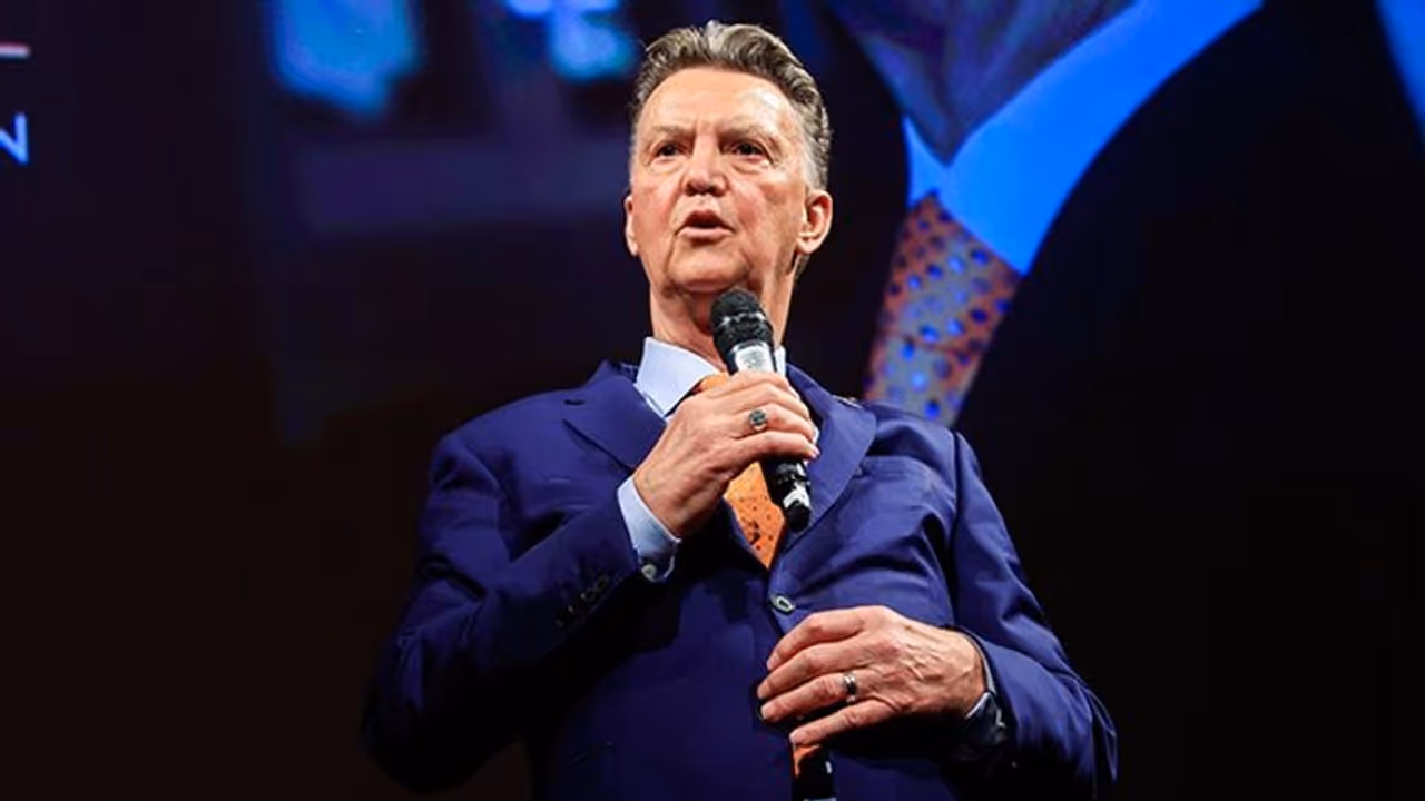 Netherlands coach Van Gaal fit for World Cup 2022 after successful cancer treatment Netherlands coach Van Gaal fit for World Cup 2022 after successful cancer treatment