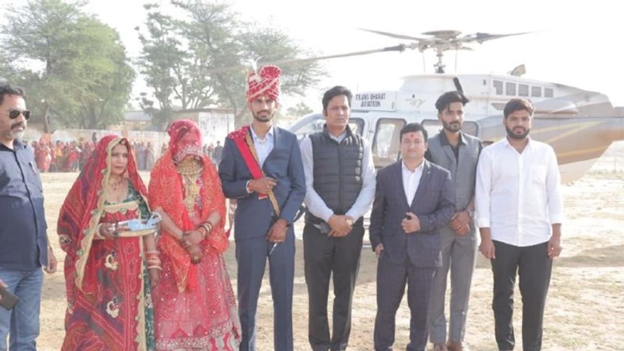 राजस्थान में हेलीकॉप्‍टर से दुल्‍हन लाया दूल्‍हा: पिता की खुशी के लिए खर्च किए लाखों, वजह सबको सीख देने वाली