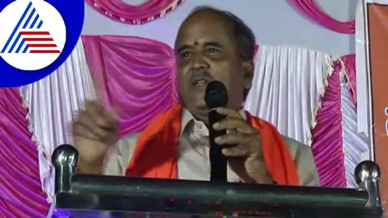 ಗಂಡಸ್ತನ ಇದ್ರೆ ಶಾರುಖ್ ಮಗಳಿಗೆ ಹಿಜಾಬ್ ತೋಡಿಸಿ: RSS ಹಣಮಂತ ಮಳಲಿ 