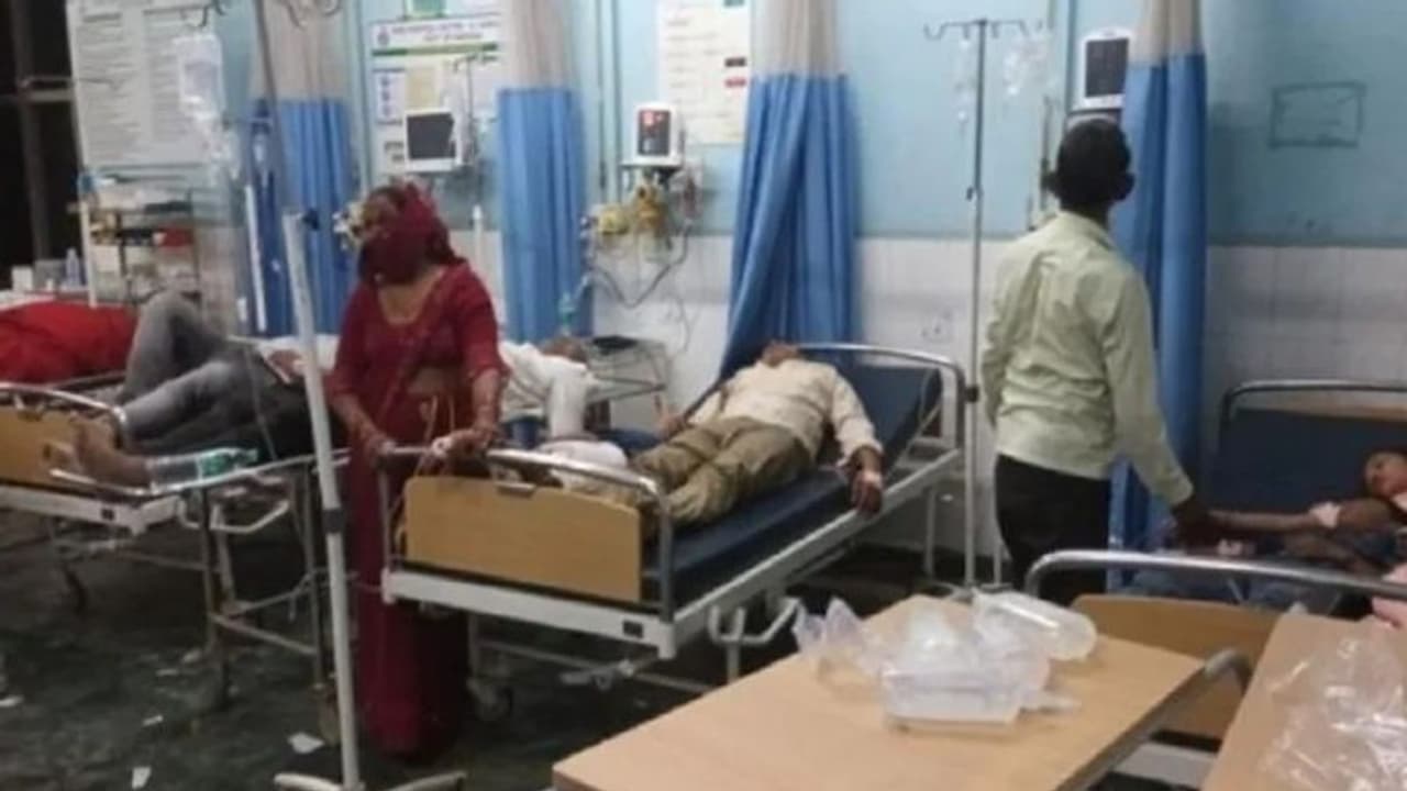 हरियाणा के गुरुग्राम में हड़कंप: प्रसाद के नाम पर भक्तों को पिला दी नशीली दवा, एक एक करके गिरे 28 भक्त