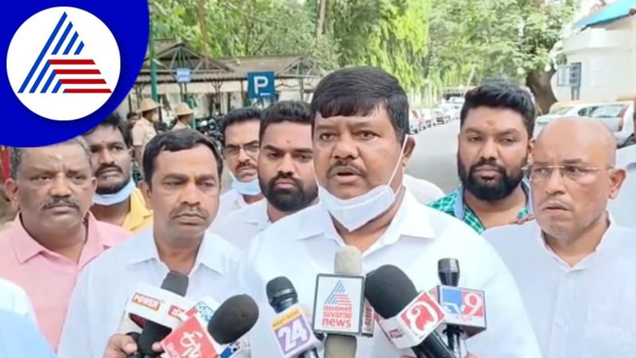 ಸೂಸೈಡ್ ಕೇಸ್: ಈಶ್ವರಪ್ಪ ಬಂಧಿಸಬೇಕೆಂದು ಒತ್ತಾಯಿಸಿ ಎಡಿಜಿಪಿಗೆ ದೂರು ನೀಡಿದ ಕಾಂಗ್ರೆಸ್ ಸೂಸೈಡ್ ಕೇಸ್: ಈಶ್ವರಪ್ಪ ಬಂಧಿಸಬೇಕೆಂದು ಒತ್ತಾಯಿಸಿ ಎಡಿಜಿಪಿಗೆ ದೂರು ನೀಡಿದ ಕಾಂಗ್ರೆಸ್