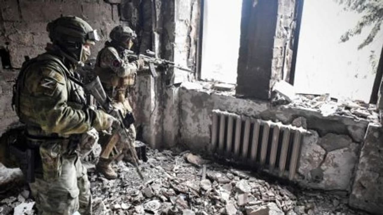 ரஷ்ய படைகள் மீது 6 ஆயிரத்திற்கும் மேற்பட்ட போர்க்குற்றங்களா? உக்ரைன் அதிர்ச்சி ரிப்போர்ட்!! ரஷ்ய படைகள் மீது 6 ஆயிரத்திற்கும் மேற்பட்ட போர்க்குற்றங்களா? உக்ரைன் அதிர்ச்சி ரிப்போர்ட்!!