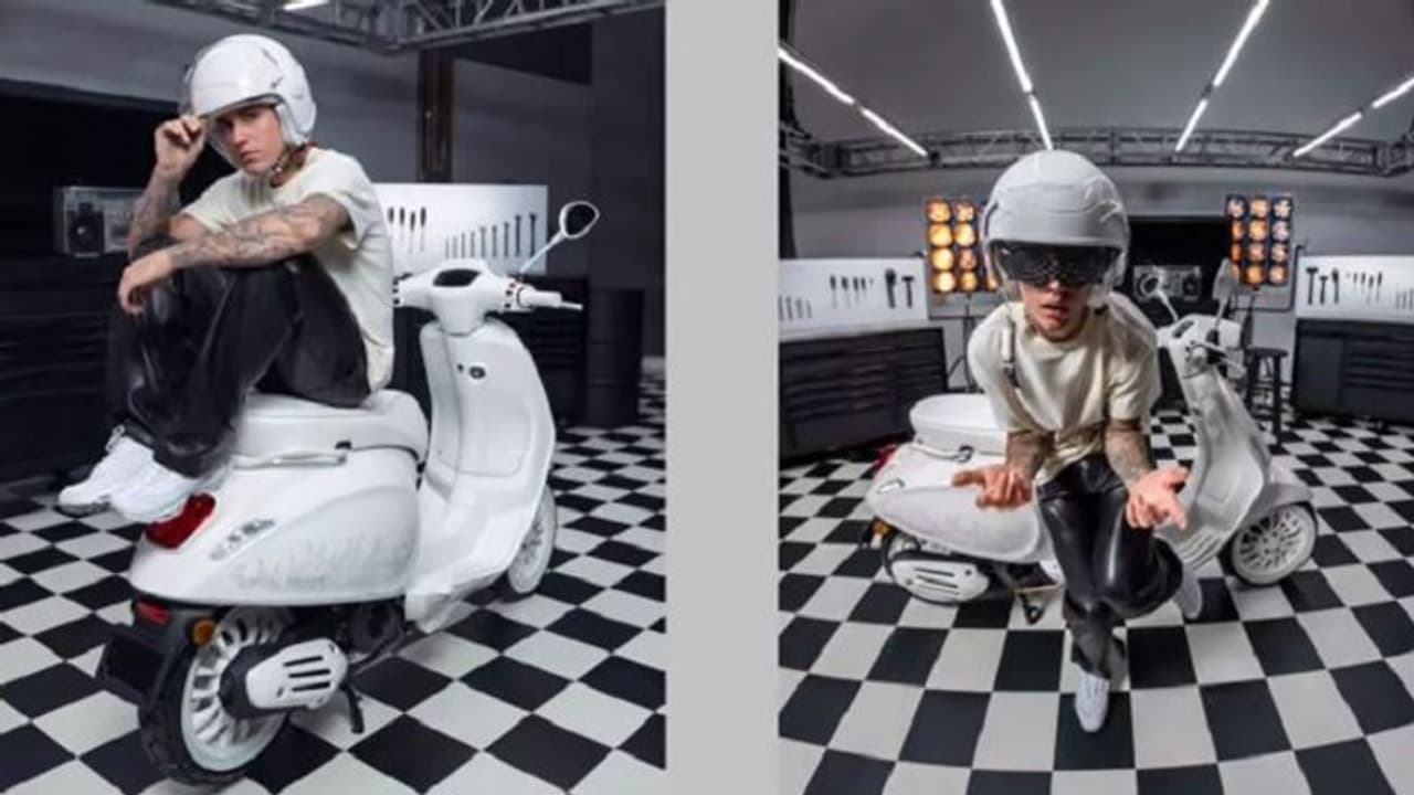 Vespa:పాప్ మ్యూజిక్ స్టార్ డిజైన్ చేసిన పియాజియో వెస్పా లిమిటెడ్ ఎడిషన్.. దీని స్పెషాలిటీ ఏంటంటే..? Vespa:పాప్ మ్యూజిక్ స్టార్ డిజైన్ చేసిన పియాజియో వెస్పా లిమిటెడ్ ఎడిషన్.. దీని స్పెషాలిటీ ఏంటంటే..?