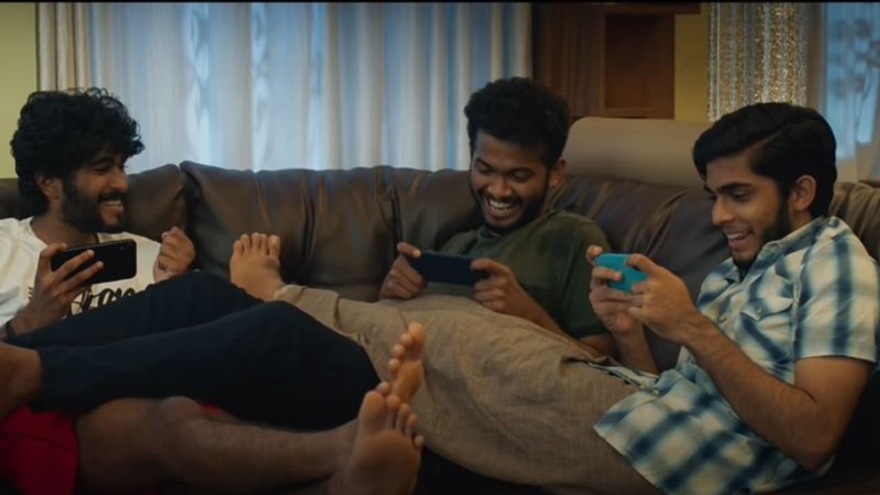 'പുഴയരികത്ത് ദമ്മ്'; ഗോവിന്ദ് വസന്തയുടെ സംഗീതത്തില് 'ജോ ആൻഡ് ജോ'യിലെ മനോഹര ഗാനം 'പുഴയരികത്ത് ദമ്മ്'; ഗോവിന്ദ് വസന്തയുടെ സംഗീതത്തില് 'ജോ ആൻഡ് ജോ'യിലെ മനോഹര ഗാനം