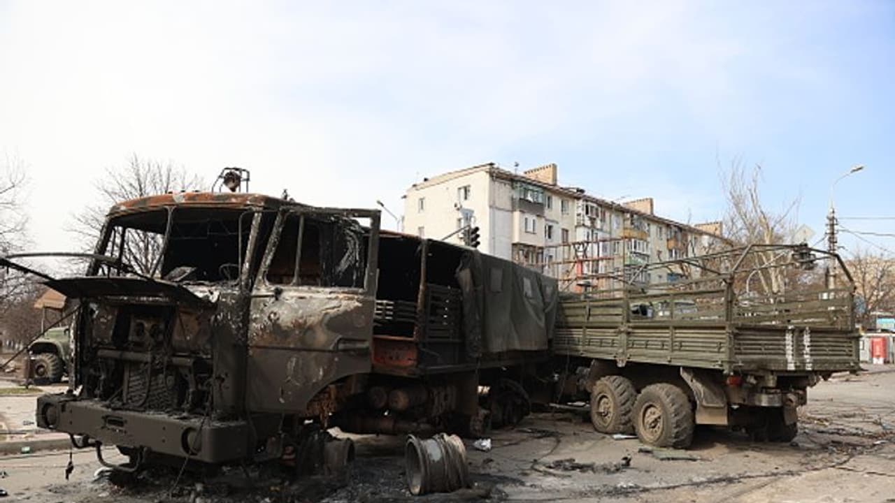 ज़ेलेंस्की ने बताया फ्रांस राष्ट्रपति इमैनुएल क्यों यूक्रेन युद्ध में नरसंहार शब्द का नहीं कर रहे प्रयोग? ज़ेलेंस्की ने बताया फ्रांस राष्ट्रपति इमैनुएल क्यों यूक्रेन युद्ध में नरसंहार शब्द का नहीं कर रहे प्रयोग?