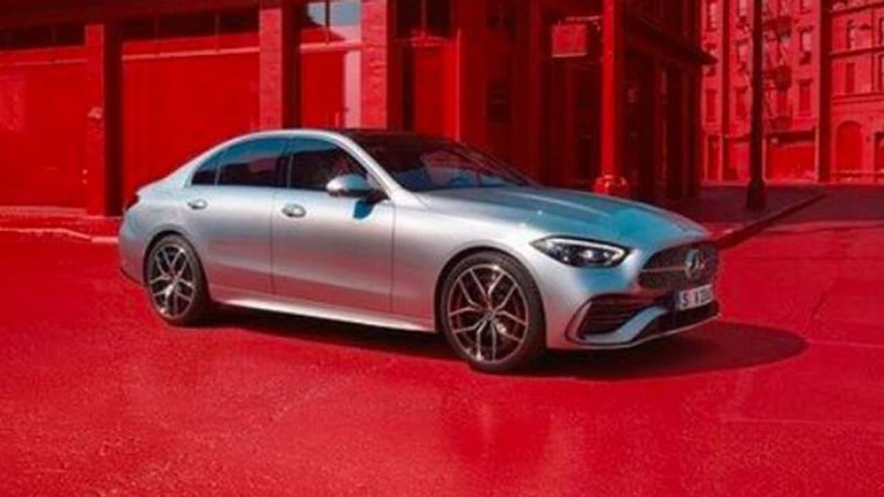  2022 Mercedes C Class को बस 50 हजार रुपए में करें बुक, धांसू फीचर्स वाली कार इस तारीख को होगी लॉन्च