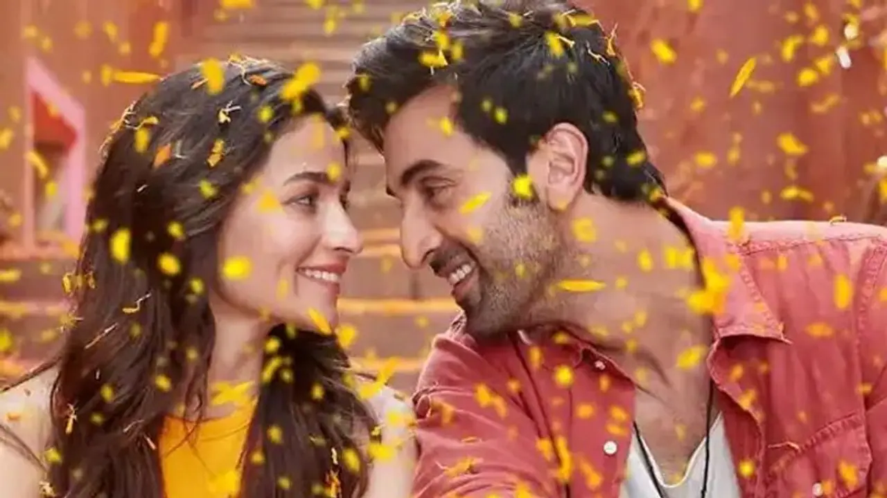 पहले होगी चूड़ा पगड़ी की रस्म फिर दुल्हनिया आलिया भट्ट को लाने बरात लेकर निकलेंगे रणबीर कपूर