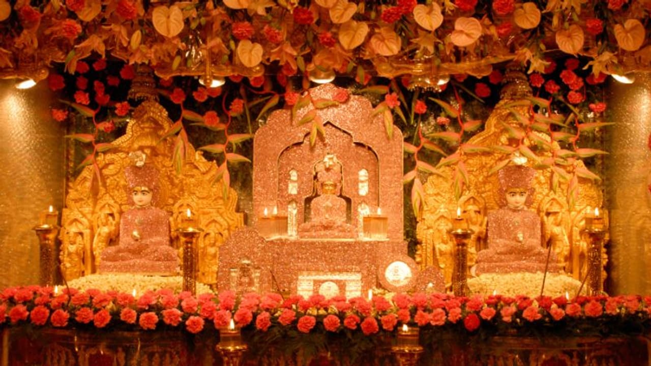 জৈন ধর্মের প্রধান উৎসব মহাবীর জয়ন্তীর শুভ তিথি, পূজা পদ্ধতি ও গুরুত্ব সম্পর্কে জৈন ধর্মের প্রধান উৎসব মহাবীর জয়ন্তীর শুভ তিথি, পূজা পদ্ধতি ও গুরুত্ব সম্পর্কে