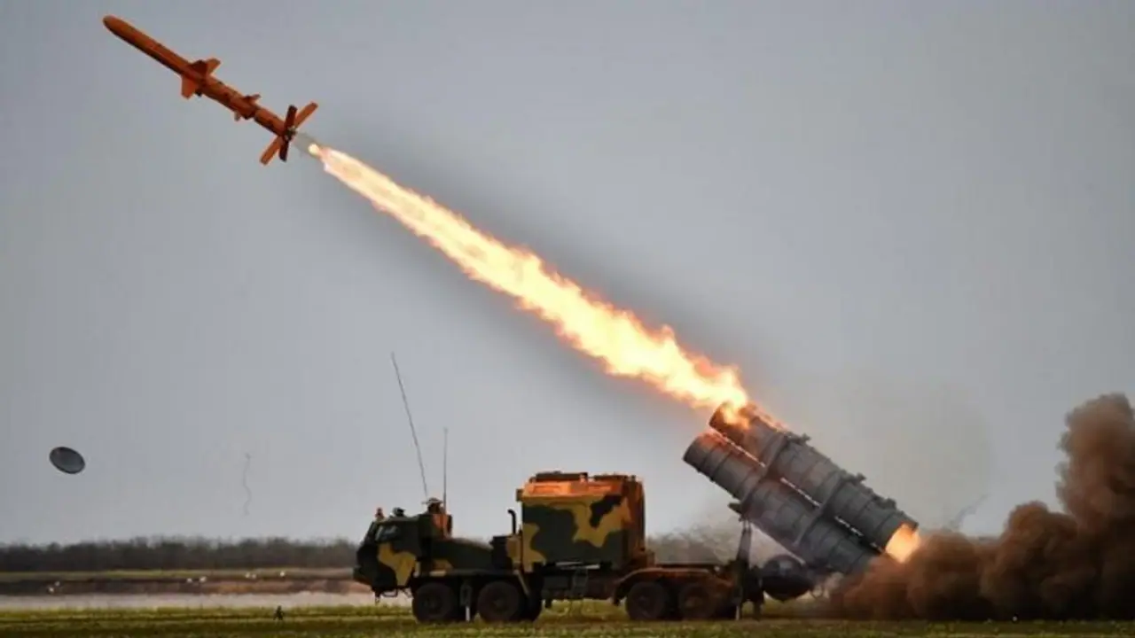 यूक्रेन ने इस मिसाइल से हमला कर रूसी युद्धपोत 'मोस्कवा' को काला सागर में डुबाया, जानें इसकी खासियत