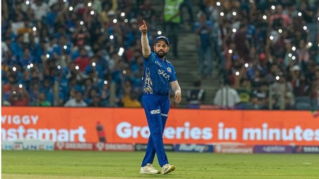 ബിസിസിഐ നിര്ദേശം ഏറ്റെടുത്ത് രോഹിത് ശര്മ! എല്ലാ ഐപിഎല് മത്സരങ്ങളും കളിക്കില്ലെന്ന് റിപ്പോര്ട്ട് ബിസിസിഐ നിര്ദേശം ഏറ്റെടുത്ത് രോഹിത് ശര്മ! എല്ലാ ഐപിഎല് മത്സരങ്ങളും കളിക്കില്ലെന്ന് റിപ്പോര്ട്ട്