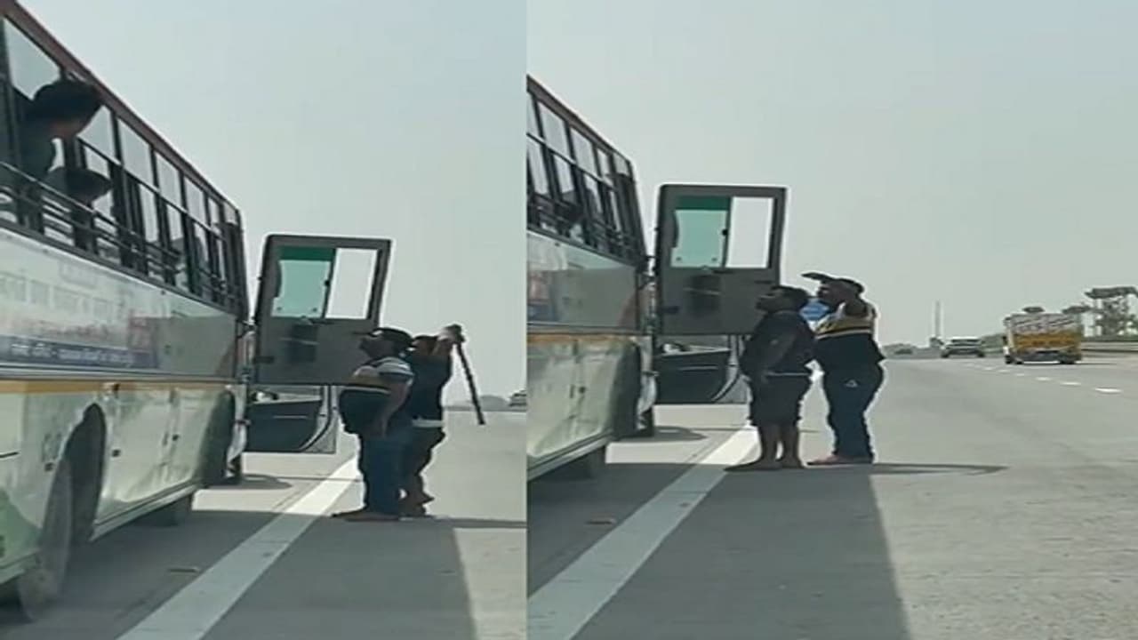 ग्रेटर नोएडा में बस रोककर ड्राइवर पर ताबड़तोड़ बरसाई गई लाठियां, सरेआम दबंगई का वीडियो हो रहा वायरल ग्रेटर नोएडा में बस रोककर ड्राइवर पर ताबड़तोड़ बरसाई गई लाठियां, सरेआम दबंगई का वीडियो हो रहा वायरल