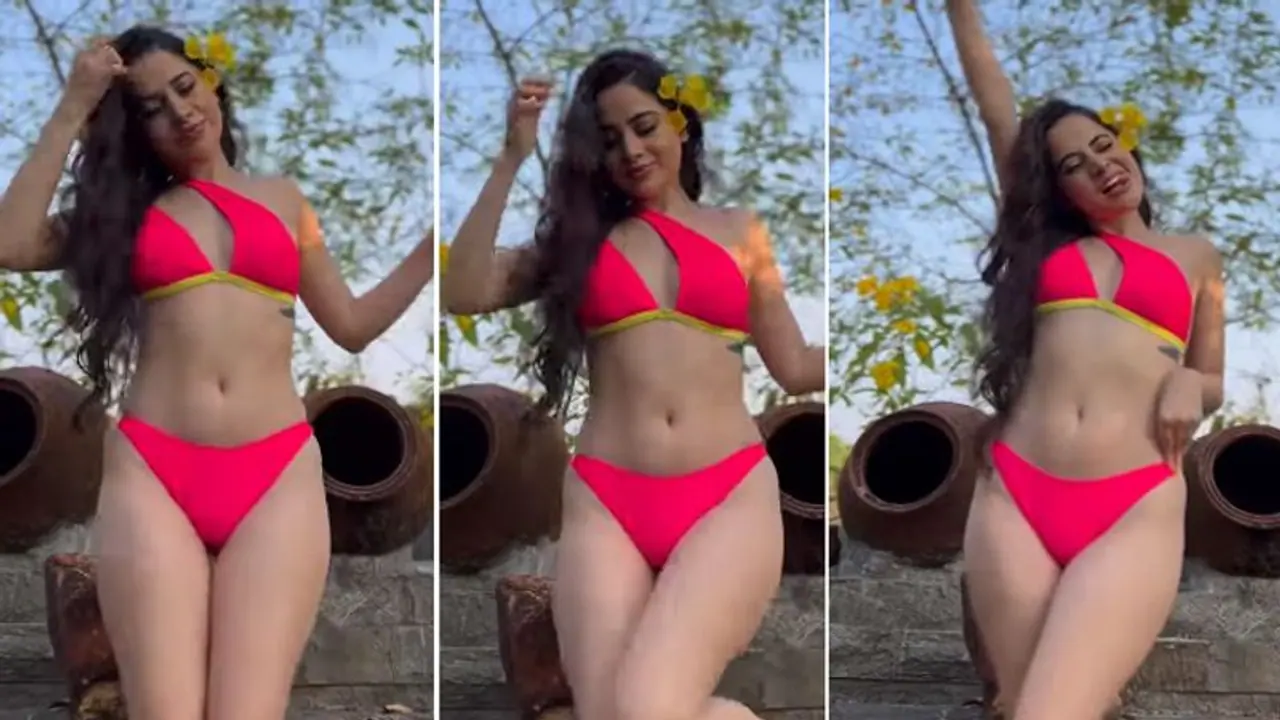 उर्फी जावेद की हॉट तस्वीर देख भड़क उठा एक यूजर, कहा सरकार अगर एक खून माफ करे तो सबसे पहले इसका करूंगा उर्फी जावेद की हॉट तस्वीर देख भड़क उठा एक यूजर, कहा सरकार अगर एक खून माफ करे तो सबसे पहले इसका करूंगा