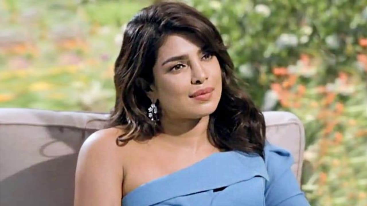 Priyanka Chopra: తొలిసారి తన కూతురు గురించి స్పందించిన ప్రియాంక చోప్రా Priyanka Chopra: తొలిసారి తన కూతురు గురించి స్పందించిన ప్రియాంక చోప్రా