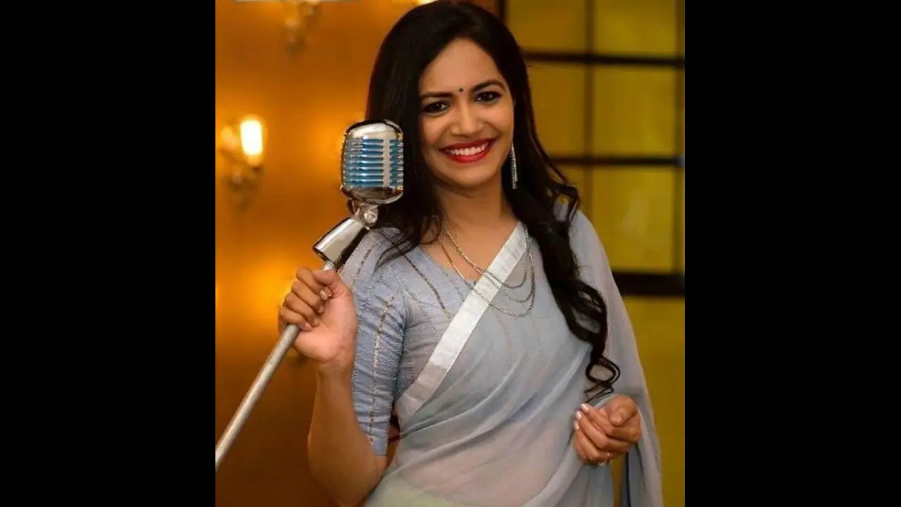 గుండెల్లో గుబులు మొదలైందంటూ..`రంగమార్తాండ` సినిమాపై సింగర్ సునీత ఎమోషనల్ పోస్ట్.. గుండెల్లో గుబులు మొదలైందంటూ..`రంగమార్తాండ` సినిమాపై సింగర్ సునీత ఎమోషనల్ పోస్ట్..