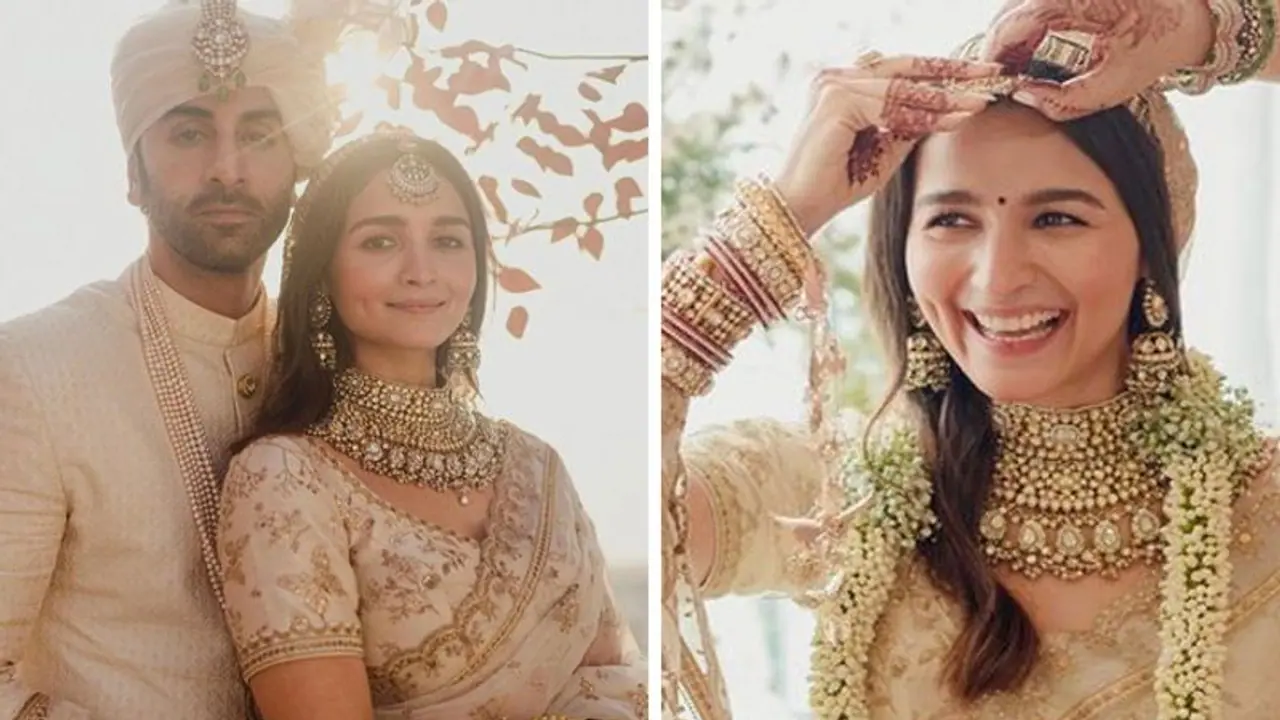 डिजाइनर ने बताई आलिया भट्ट की वेडिंग साड़ी की खासियत, झुमके और चूड़ा ने दुल्हन को बनाया और खूबसूरत डिजाइनर ने बताई आलिया भट्ट की वेडिंग साड़ी की खासियत, झुमके और चूड़ा ने दुल्हन को बनाया और खूबसूरत