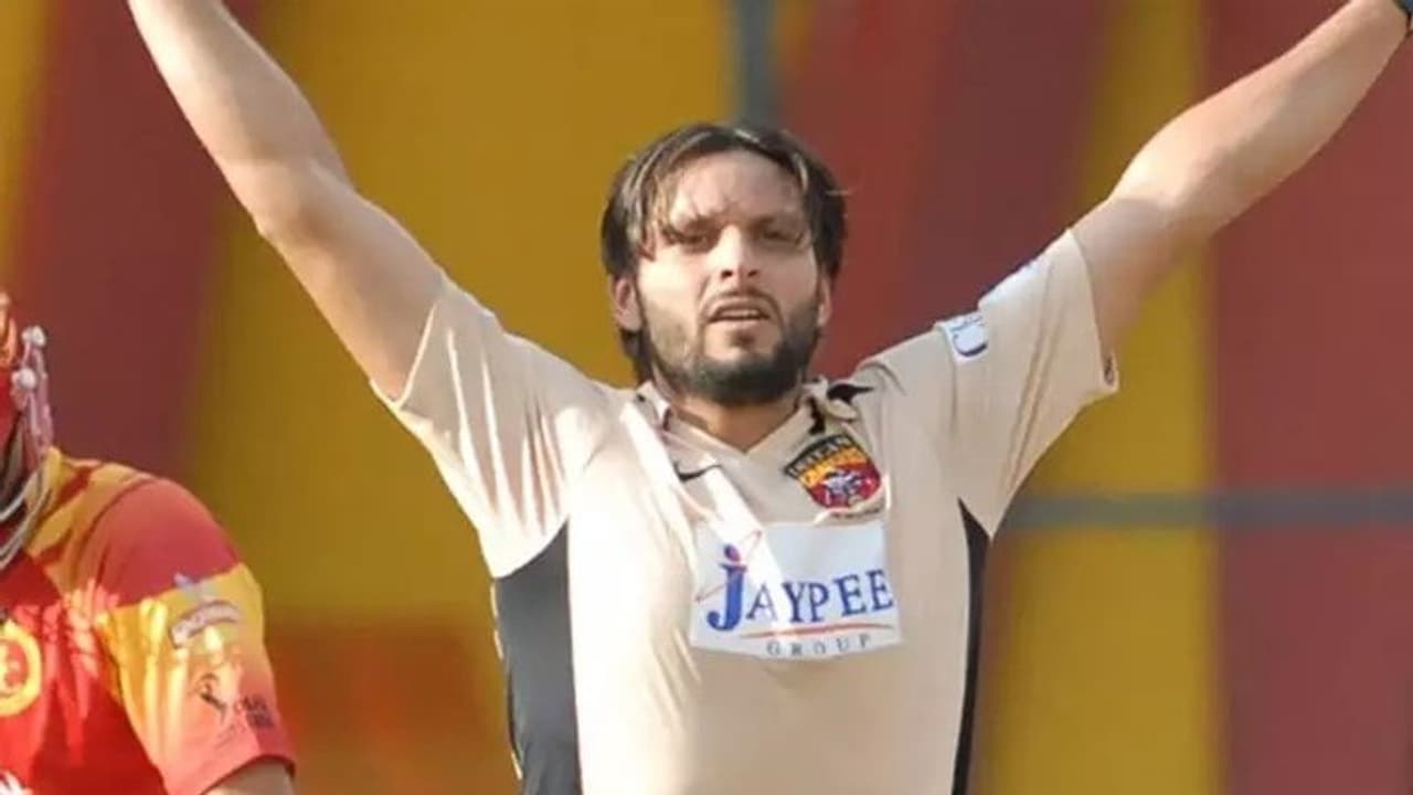 ലെജന്‍ഡ്സ് ലീഗ് ക്രിക്കറ്റ്: ആരാധകര്‍ക്ക് നിരാശ; പാക് താരങ്ങള്‍ പങ്കെടുത്തേക്കില്ല