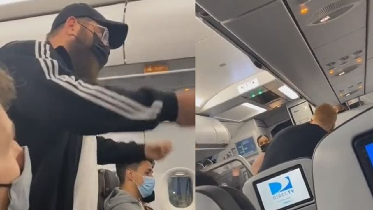 खराब मौसम के चलते कई बार प्लेन की लैंडिंग हुई असफल, डर के मारे चिल्लाने लगे यात्री, देखें वीडियो खराब मौसम के चलते कई बार प्लेन की लैंडिंग हुई असफल, डर के मारे चिल्लाने लगे यात्री, देखें वीडियो