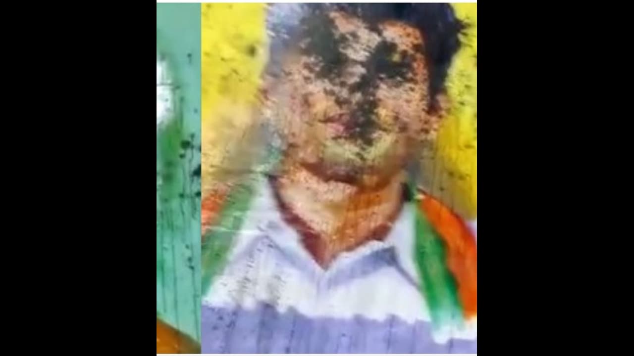 அண்ணாமலை மீது இவ்வளவு வெறுப்பா.? முகத்தில் கருப்பு பெயிண்ட் ஊற்றி அட்டூழியம்.. கரூரில் பரபரப்பு. அண்ணாமலை மீது இவ்வளவு வெறுப்பா.? முகத்தில் கருப்பு பெயிண்ட் ஊற்றி அட்டூழியம்.. கரூரில் பரபரப்பு.