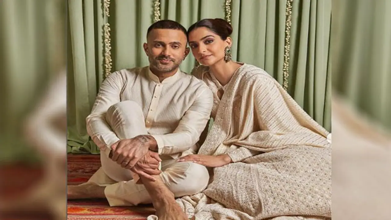 सोनम कपूर के घर चोरी मामले में चौंकाने वाला खुलासा,नर्स आनंद आहूजा की दादी को नींद की गोली खिलाकर करती थी चोरी सोनम कपूर के घर चोरी मामले में चौंकाने वाला खुलासा,नर्स आनंद आहूजा की दादी को नींद की गोली खिलाकर करती थी चोरी