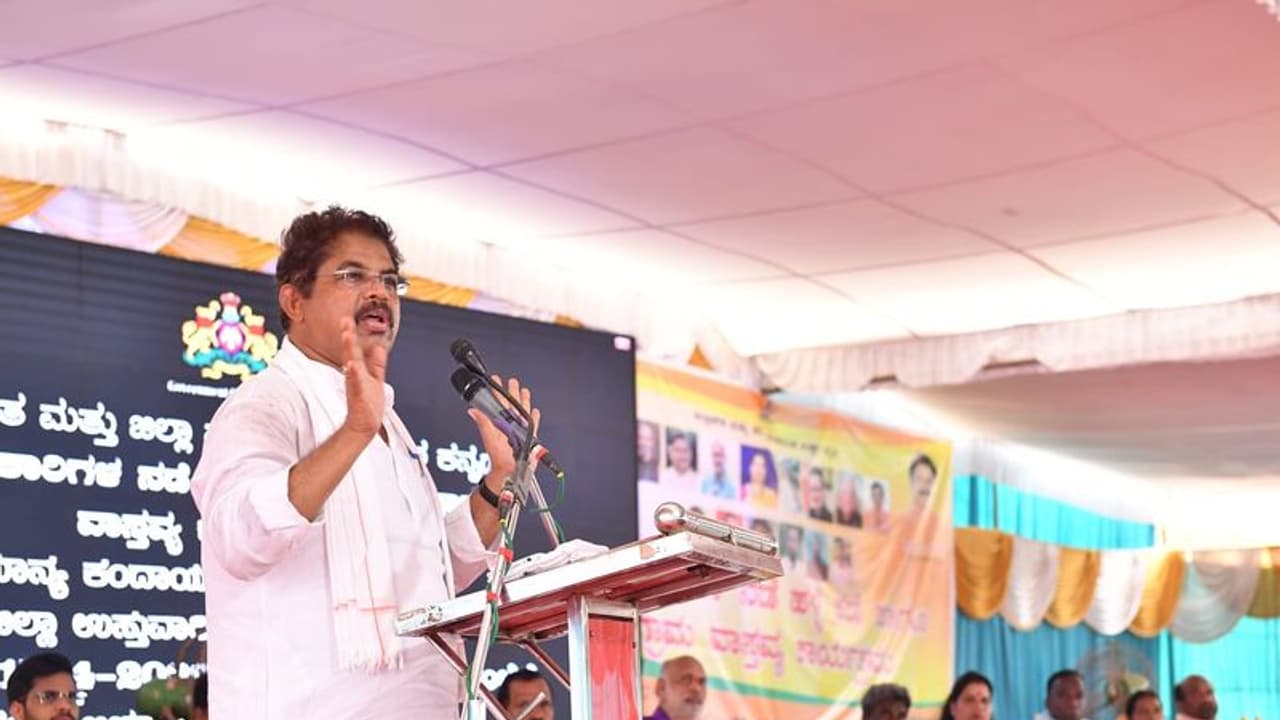 ಪರಿಷ್ಕೃತ ಪಠ್ಯಪುಸ್ತಕ ವಾಪಸಿಲ್ಲ: ಸಚಿವ ಅಶೋಕ್‌