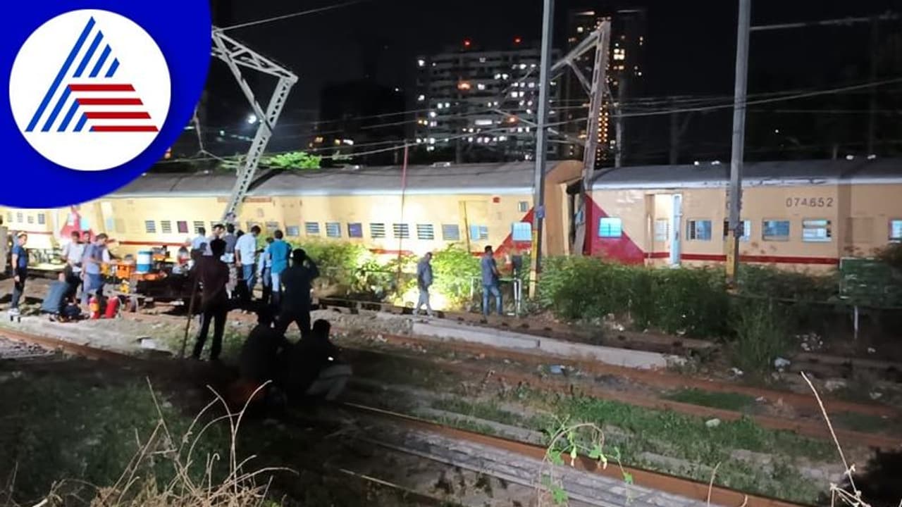 ಹಳಿತಪ್ಪಿದ ಚಾಲುಕ್ಯ ಎಕ್ಸ್‌ಪ್ರೆಸ್‌: ಮುಂಬೈ ಗದಗ ರೈಲಿಗೆ ಡಿಕ್ಕಿ!