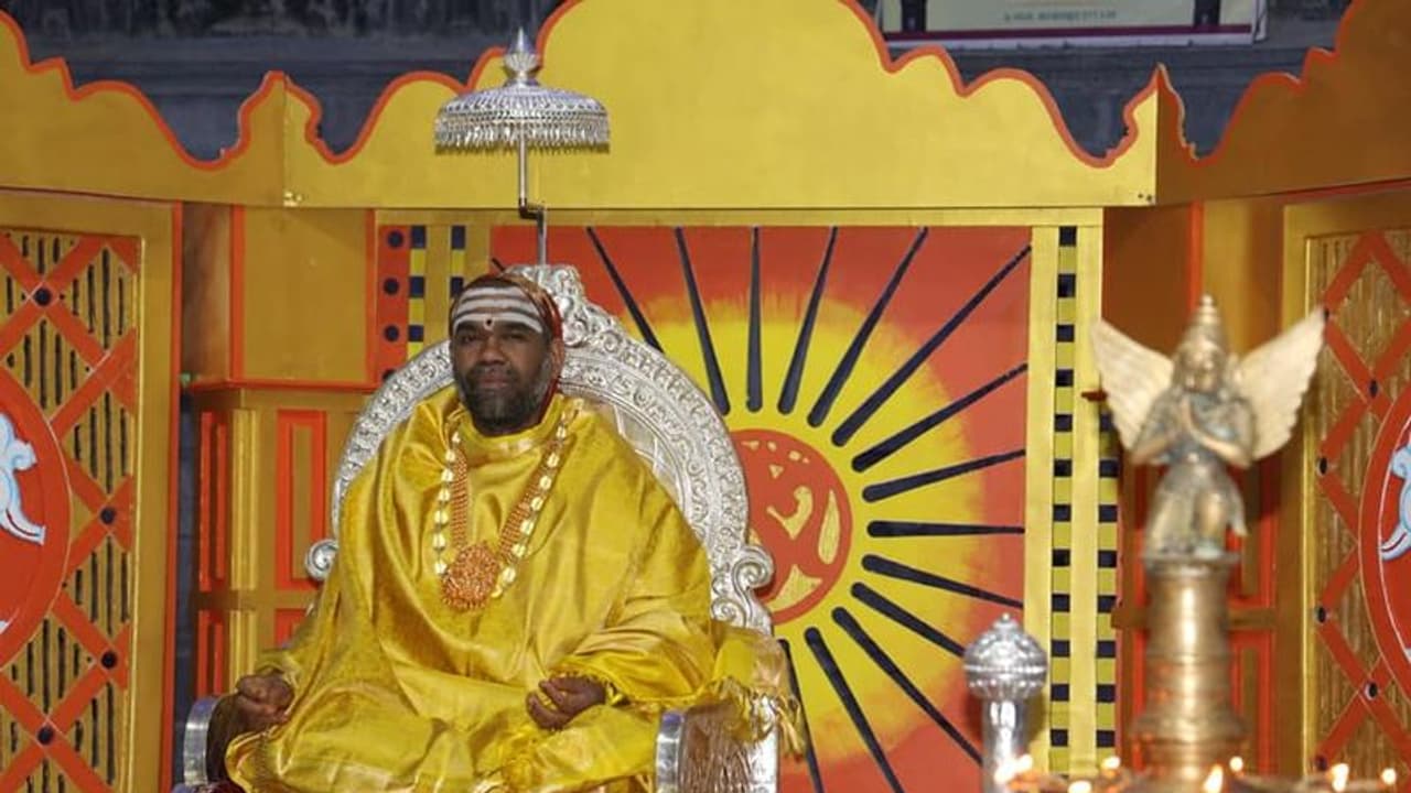 ಹರಿಹರಪುರಕ್ಕೆ ಬರುವವರು ಜಾತಿ, ಪಕ್ಷವನ್ನು ಮಠದ ಹೊರಗೇ ಬಿಟ್ಟು ಬನ್ನಿ: ಶ್ರೀಗಳು