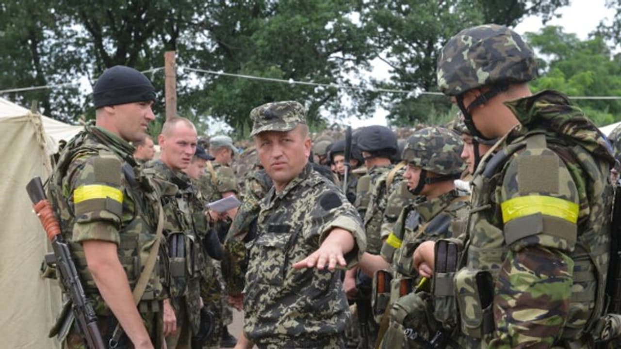 রুশ বাহিনীর সামনে বুক চিতিয়ে দাঁড়াল ইউক্রেন, চূড়ান্ত প্রতিদ্বন্দ্বীতায় পড়ে খারকিভ থেকে সেনা সরিয়ে নিল রাশিয়া রুশ বাহিনীর সামনে বুক চিতিয়ে দাঁড়াল ইউক্রেন, চূড়ান্ত প্রতিদ্বন্দ্বীতায় পড়ে খারকিভ থেকে সেনা সরিয়ে নিল রাশিয়া