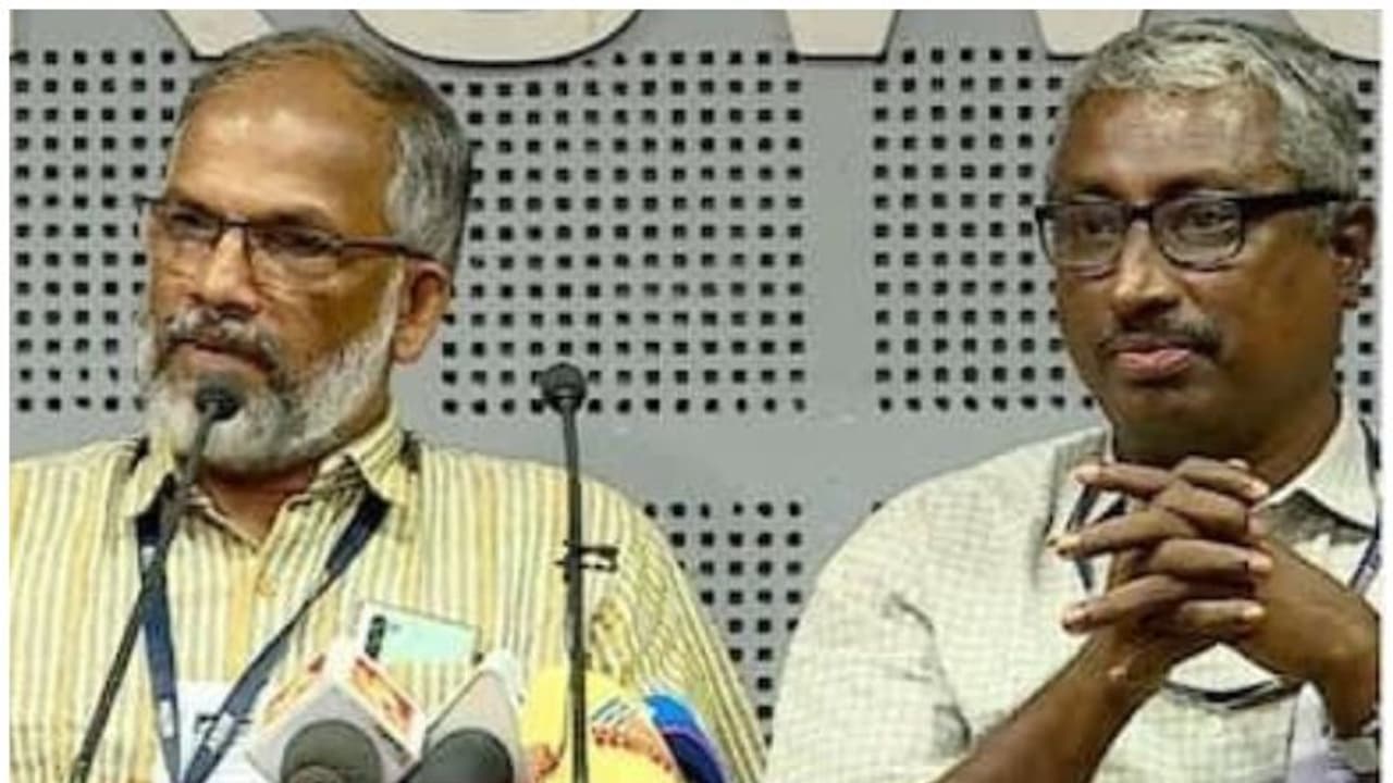 കെഎസ്ഇബി സമരം: ബി ഹരികുമാറിന്റെ സസ്‌പെൻഷൻ പിൻവലിച്ചു, പാലക്കാട്ടേക്ക് സ്ഥലം