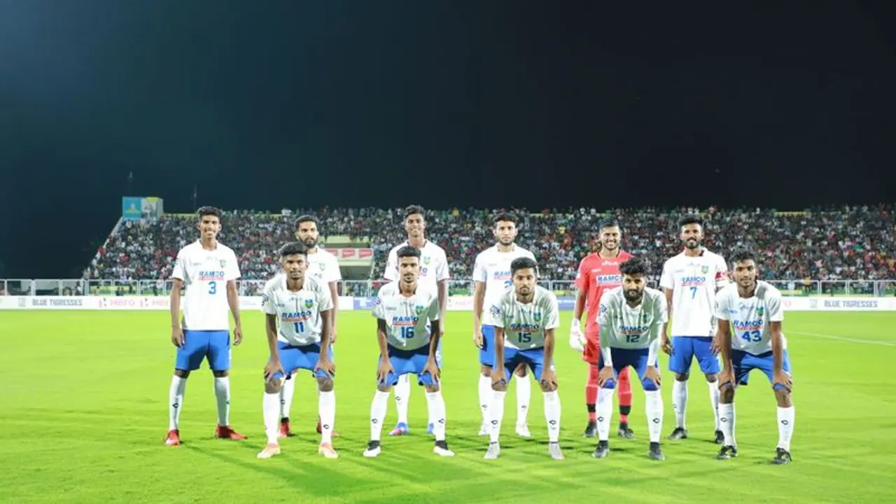Santosh Trophy : ക്യാപ്റ്റന് ജിജോ ജോസഫ് മുന്നില് നിന്ന് നയിച്ചു, ഹാട്രിക്; രാജസ്ഥാനെ തകര്ത്ത് കേരളം തുടങ്ങി Santosh Trophy : ക്യാപ്റ്റന് ജിജോ ജോസഫ് മുന്നില് നിന്ന് നയിച്ചു, ഹാട്രിക്; രാജസ്ഥാനെ തകര്ത്ത് കേരളം തുടങ്ങി