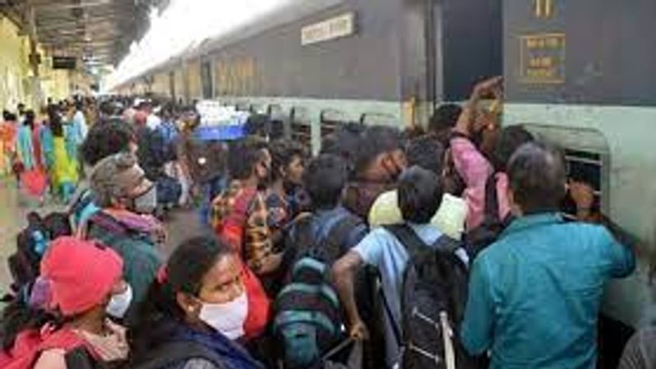 சூப்பர் நியூஸ்.. தொடர் விடுமுறை.. அதிகரிக்கும் கூட்டம்.. புதிய அறிவிப்பை வெளியிட்ட ரயில்வே.. 