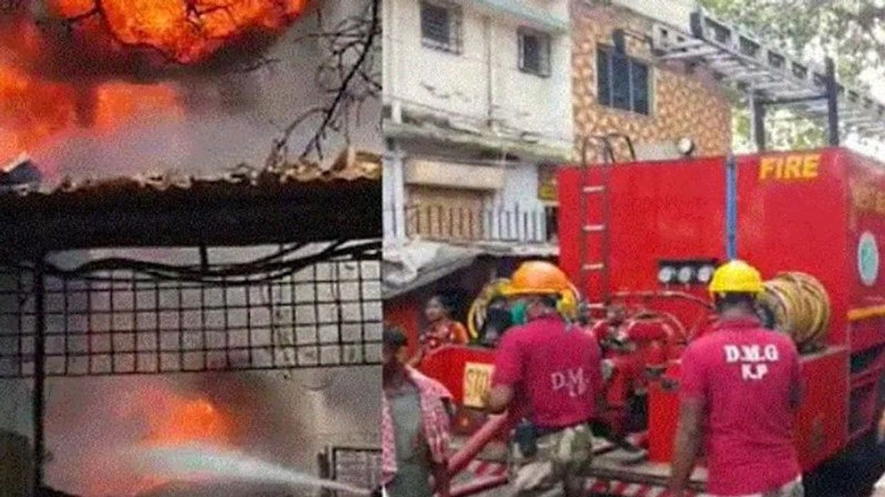 মহেশতলায় ভয়াবহ আগুনে পুড়ে মৃত্যু একই পরিবারের ৩ জনের, তদন্তে পুলিশ মহেশতলায় ভয়াবহ আগুনে পুড়ে মৃত্যু একই পরিবারের ৩ জনের, তদন্তে পুলিশ