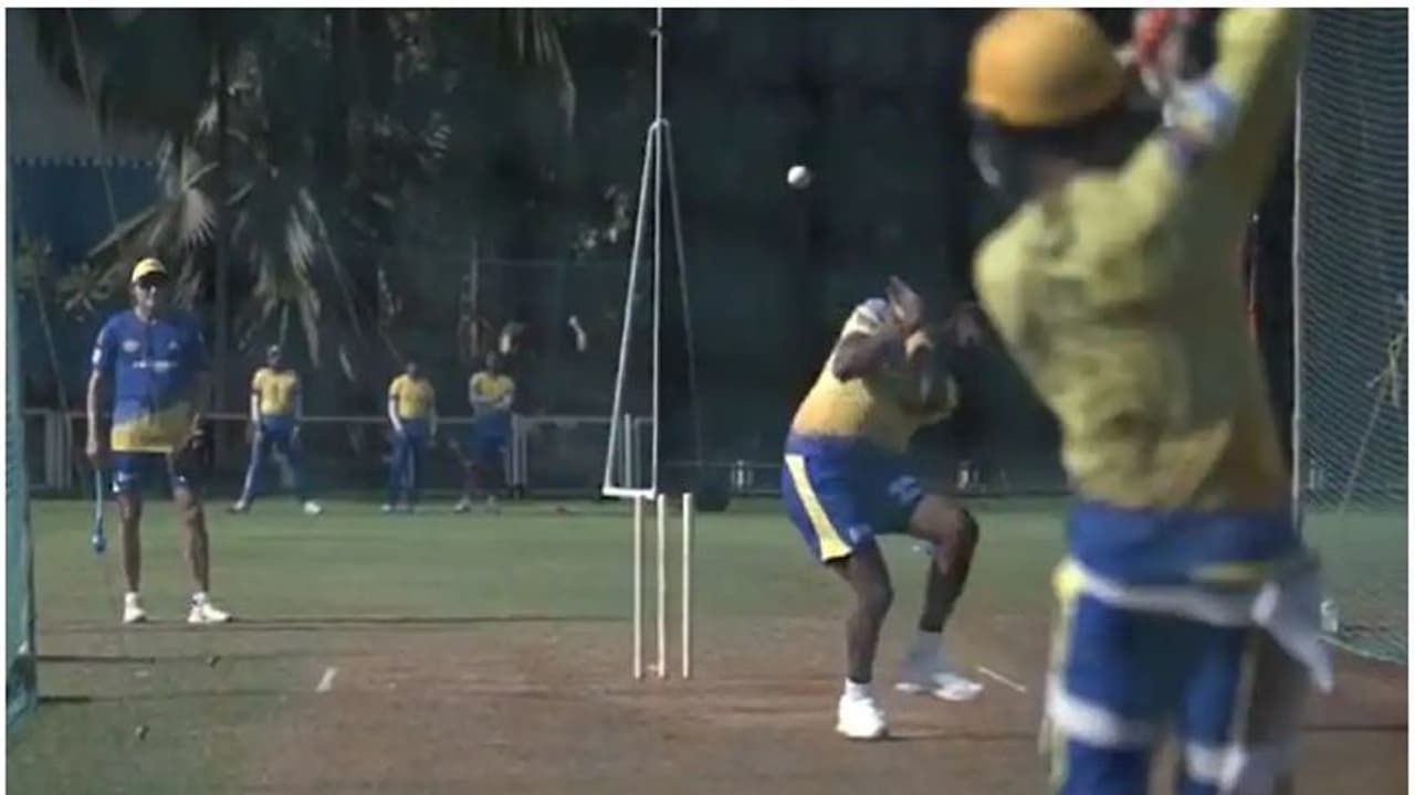 IPL 2022: ஜஸ்ட் மிஸ்ஸில் தப்பிய பிராவோவின் தலை..! ஜடேஜா பண்ண பகீர் சம்பவம்.. வைரல் வீடியோ IPL 2022: ஜஸ்ட் மிஸ்ஸில் தப்பிய பிராவோவின் தலை..! ஜடேஜா பண்ண பகீர் சம்பவம்.. வைரல் வீடியோ