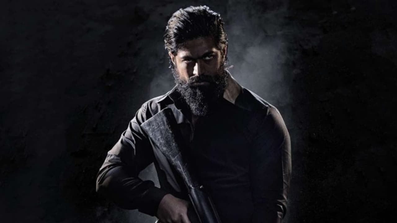 KGF 2 Movie ಕೆಜಿಎಫ್ 2 ಪ್ರದರ್ಶನದ ವೇಳೆ ಗುಂಡಿನ ದಾಳಿ, ಗಾಯಳು ಸ್ಥಿತಿ ಗಂಭೀರ! KGF 2 Movie ಕೆಜಿಎಫ್ 2 ಪ್ರದರ್ಶನದ ವೇಳೆ ಗುಂಡಿನ ದಾಳಿ, ಗಾಯಳು ಸ್ಥಿತಿ ಗಂಭೀರ!
