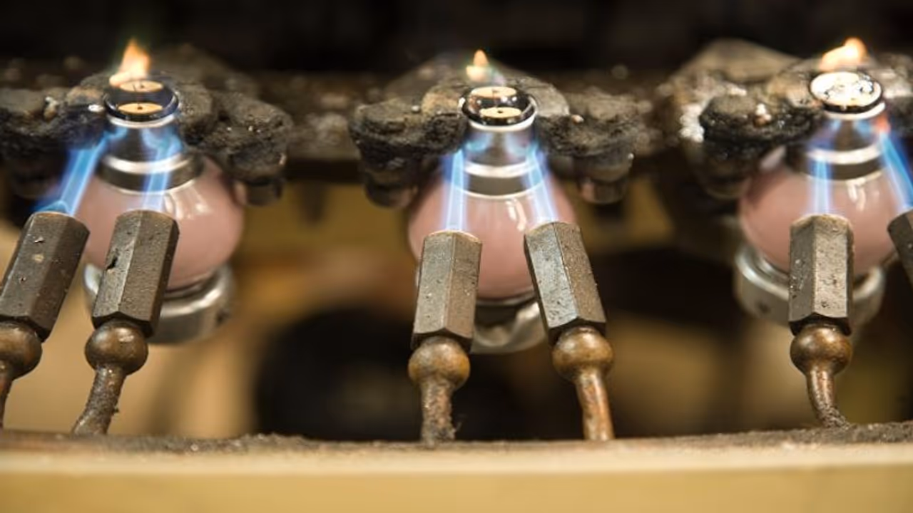  Price of natural gas in US surges to 13 year high due to Ukraine conflict