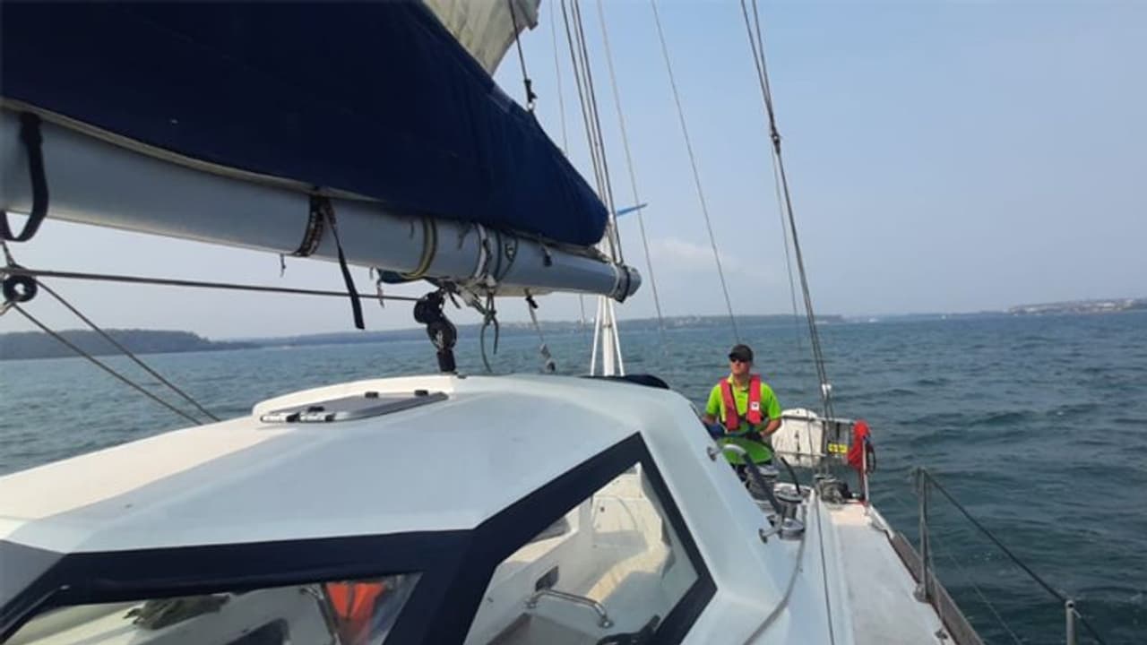 समुद्र में अकसर आने वाले चैलेंज से कैसे निपटा जाए, दक्षिण अफ्रीकी नौसेना ने भारत आकर ली ट्रेनिंग समुद्र में अकसर आने वाले चैलेंज से कैसे निपटा जाए, दक्षिण अफ्रीकी नौसेना ने भारत आकर ली ट्रेनिंग