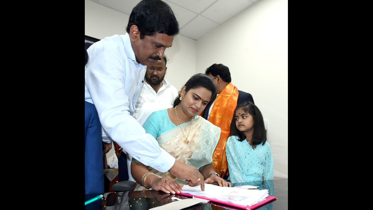 Ruia ambulance issue:డెడ్‌బాడీతో వ్యాపారమా? రుయా ఆసుపత్రి సూపరింటెండ్ కు మంత్రి రజని ఫోన్