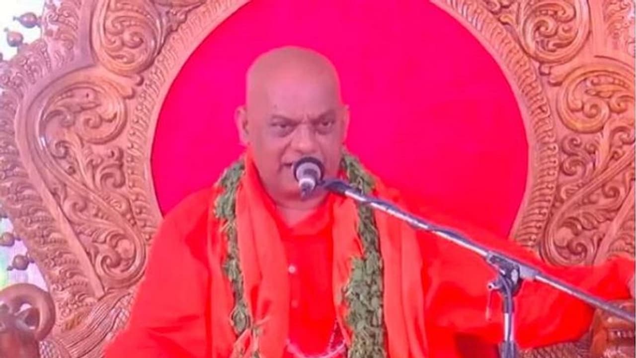 'ಮುಂದಿನ ಕರ್ನಾಟಕ ವಿಧಾನಸಭಾ ಚುನಾವಣೆಗೆ 50 ಕ್ಷೇತ್ರಗಳಲ್ಲಿ ಸಾಧು ಸಂತರ ಸ್ಪರ್ಧೆ' 'ಮುಂದಿನ ಕರ್ನಾಟಕ ವಿಧಾನಸಭಾ ಚುನಾವಣೆಗೆ 50 ಕ್ಷೇತ್ರಗಳಲ್ಲಿ ಸಾಧು ಸಂತರ ಸ್ಪರ್ಧೆ'