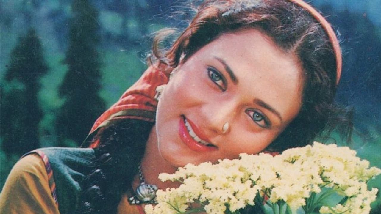 26 साल बाद कमबैक कर रही राम तेरी गंगा मैली की हीरोइन, फिल्म में नहीं बल्कि बेटे के साथ यहां आएंगी नजर 26 साल बाद कमबैक कर रही राम तेरी गंगा मैली की हीरोइन, फिल्म में नहीं बल्कि बेटे के साथ यहां आएंगी नजर