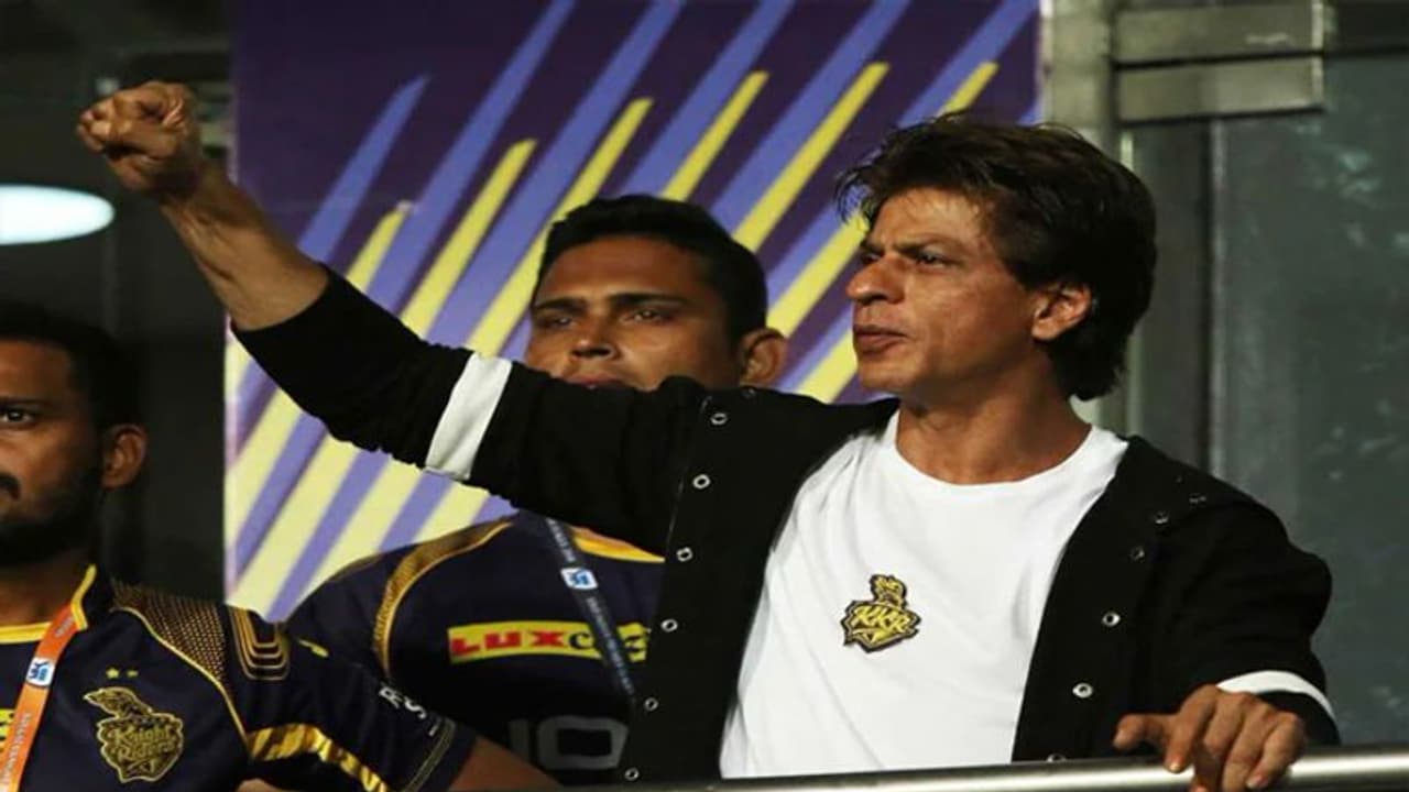 IPL 2022: हार के बाद इस तरह अपनी टीम की हौसला अफजाई कर रहे किंग खान, खिलाड़ियों के लिए लिखा स्पेशल मैसेज IPL 2022: हार के बाद इस तरह अपनी टीम की हौसला अफजाई कर रहे किंग खान, खिलाड़ियों के लिए लिखा स्पेशल मैसेज