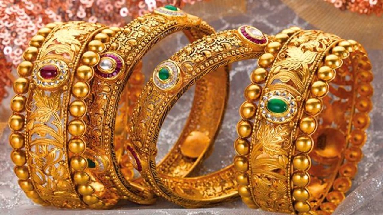 Gold price today : ചൂടുപിടിച്ച് സ്വർണവില; തുടച്ചയായ രണ്ടാം ദിവസവും വർധന 