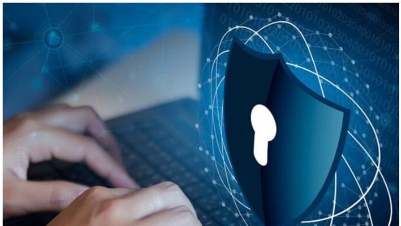 സൈന്യത്തിൽ സൈബർ സുരക്ഷാ വീഴ്ച; ശത്രു രാജ്യത്തിനായി ചില സൈനിക ഉദ്യോഗസ്ഥർ ചാരപ്രവർത്തനം നടത്തി? സൈന്യത്തിൽ സൈബർ സുരക്ഷാ വീഴ്ച; ശത്രു രാജ്യത്തിനായി ചില സൈനിക ഉദ്യോഗസ്ഥർ ചാരപ്രവർത്തനം നടത്തി?