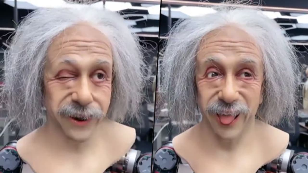 Albert Einstein’s look a like robot smiles, winks & Nods his Head; Watch the video
