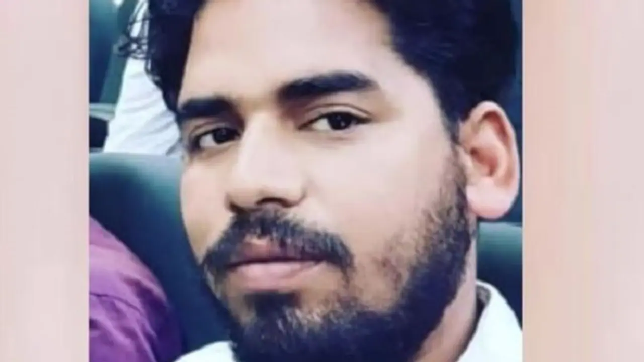 समाजवादी पार्टी के नेता को सब्जी विक्रेता ने लाठी डंडों से पीटकर की हत्या, इलाज के दौरान हुई मौत समाजवादी पार्टी के नेता को सब्जी विक्रेता ने लाठी डंडों से पीटकर की हत्या, इलाज के दौरान हुई मौत